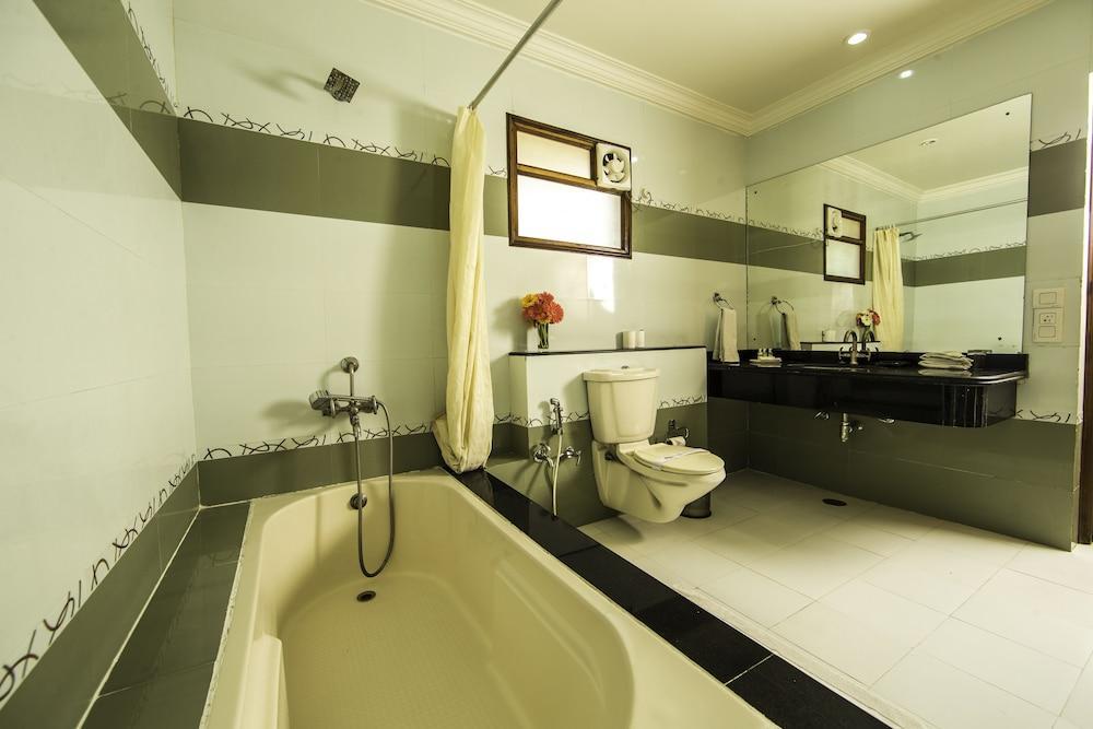 Hotel Ranthambore Regency Sawai Madhopur Bagian luar foto